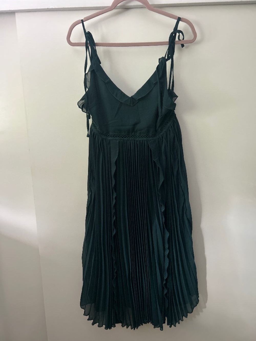 Women’s hunter green wedding guest dress